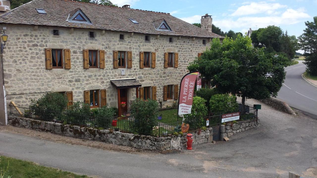 La Pierre Trouee Chambre D'Hotes Chateauneuf-de-Randon Экстерьер фото