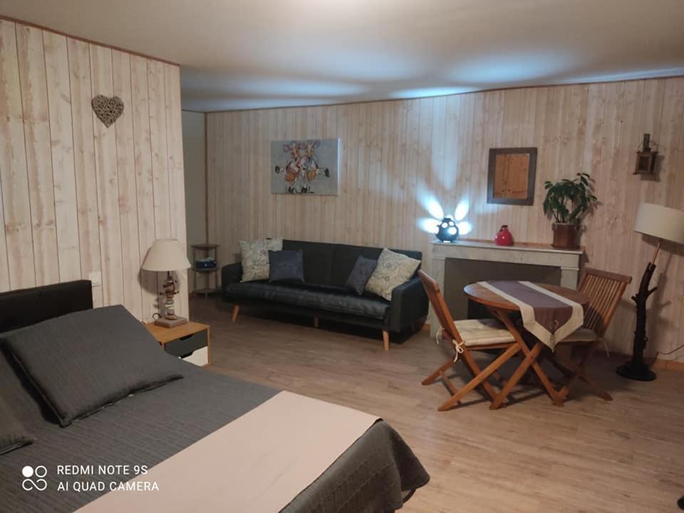 La Pierre Trouee Chambre D'Hotes Chateauneuf-de-Randon Экстерьер фото