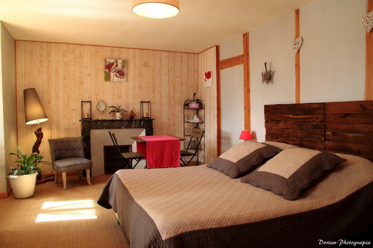 La Pierre Trouee Chambre D'Hotes Chateauneuf-de-Randon Экстерьер фото