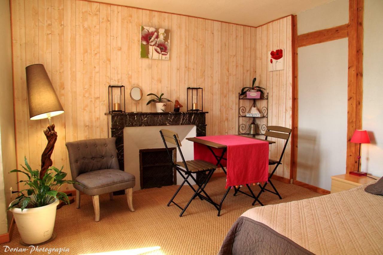 La Pierre Trouee Chambre D'Hotes Chateauneuf-de-Randon Экстерьер фото